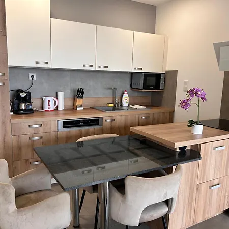 Feher Hullam Apartment